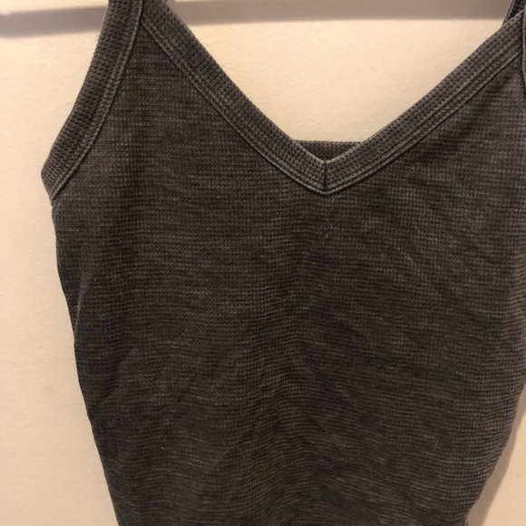 NWOT V neck American eagle crop tank top - Picture 4 of 5